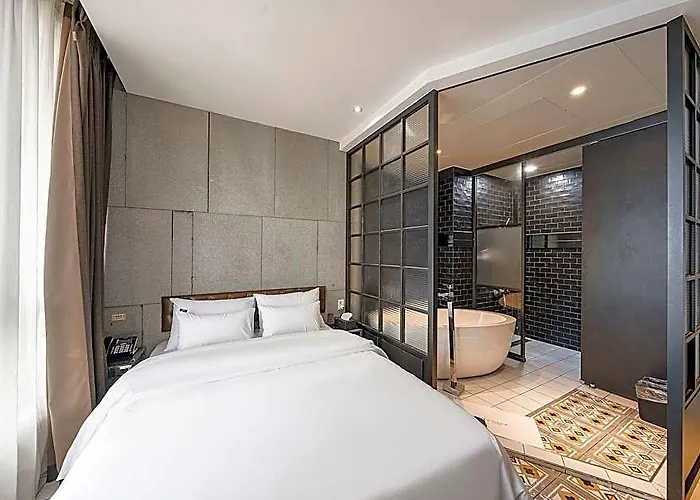 H Avenue Gangnam Yeoksam Seoul