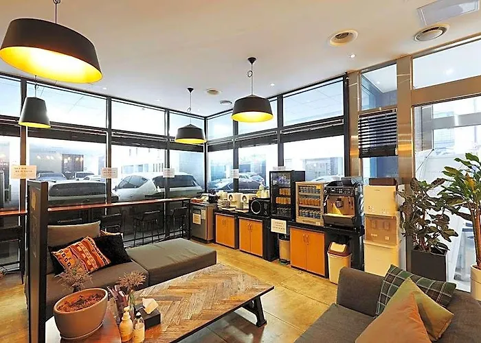 H Avenue Gangnam Yeoksam Hotel
