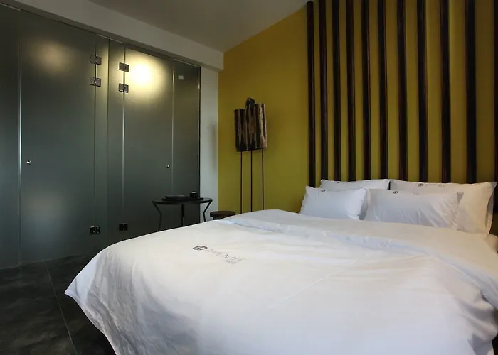Hotel H Avenue Gangnam Yeoksam 3*