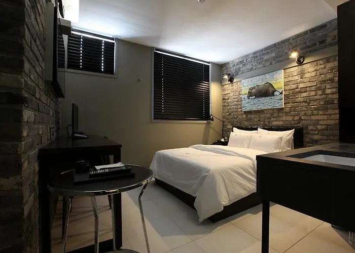 H Avenue Gangnam Yeoksam 3* Seoul