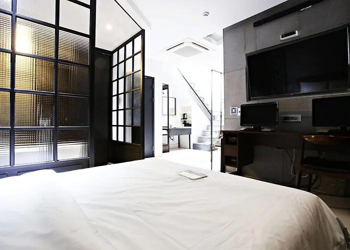 H Avenue Gangnam Yeoksam 3* Seoul